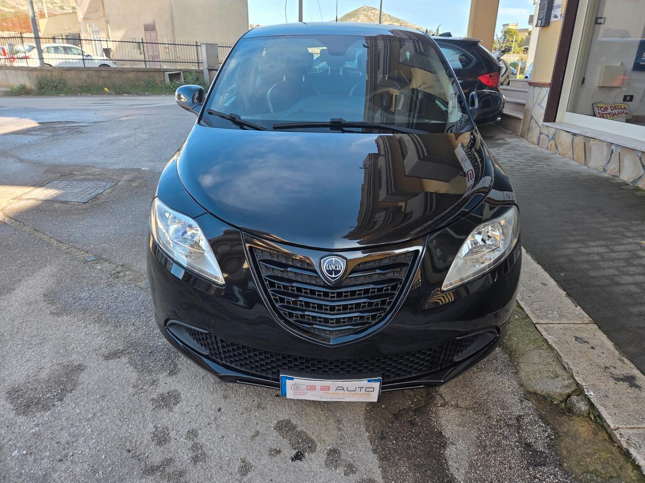 LANCIA YPSILON 1.2 BENZINA 70 CV GPL KM 99000 CERTIFICATI