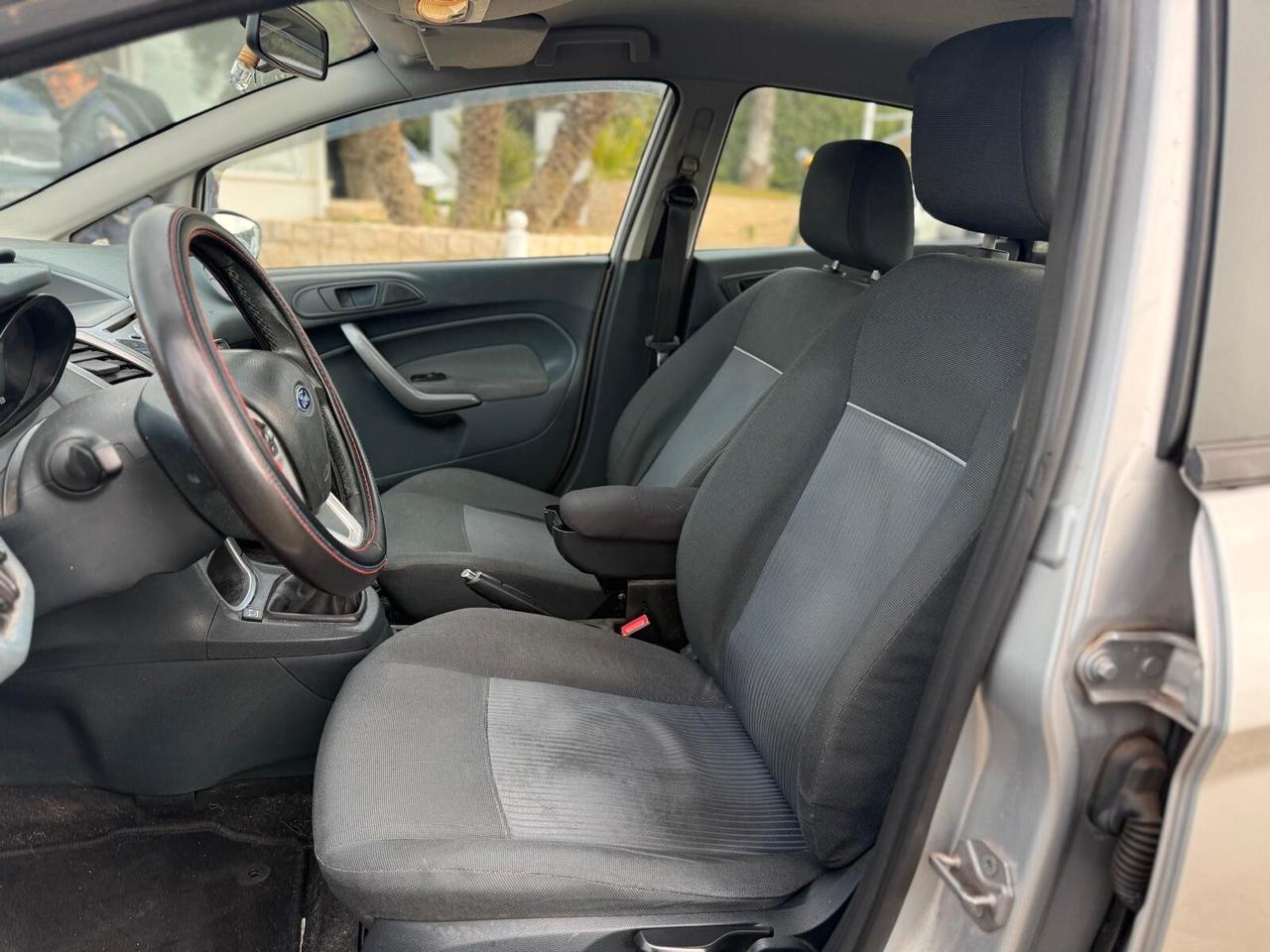 Ford Fiesta 1.2 82 CV BENZ/GPL Titanium *Ok Neopatentati