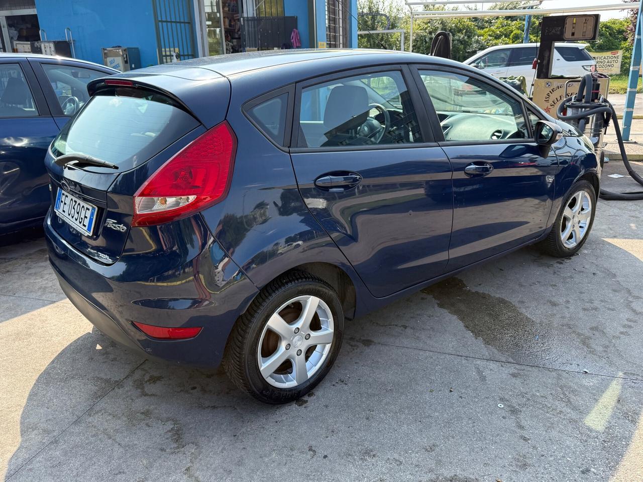 Ford Fiesta 1.6 TDCi 90CV 5 porte DPF Titanium