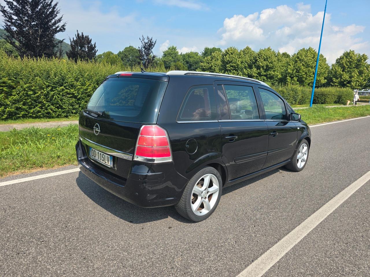 OPEL ZAFIRA 1.9 CDTI 7 POSTI"OK PER NEOPATENTATI"