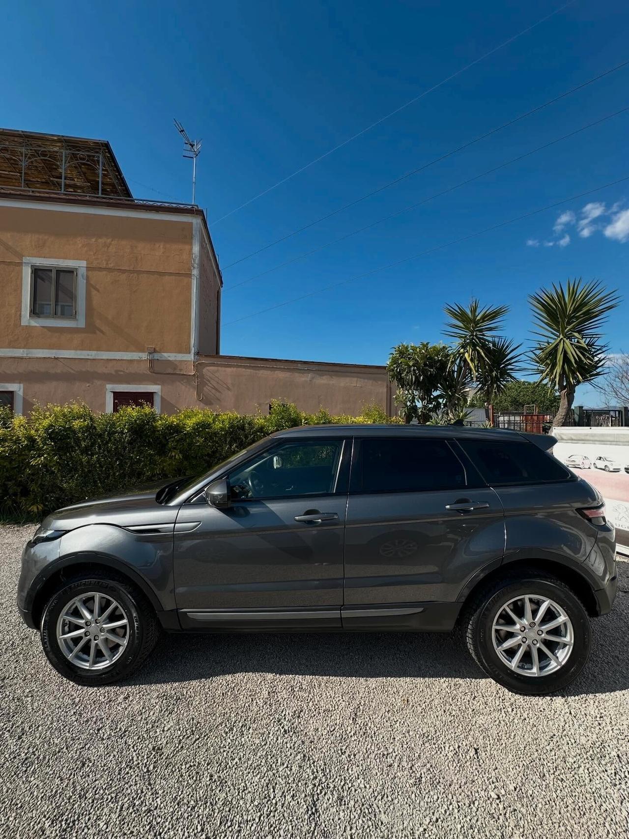 Land Rover Range Evoque 2.0 TD4 180 CV 5p. Pure