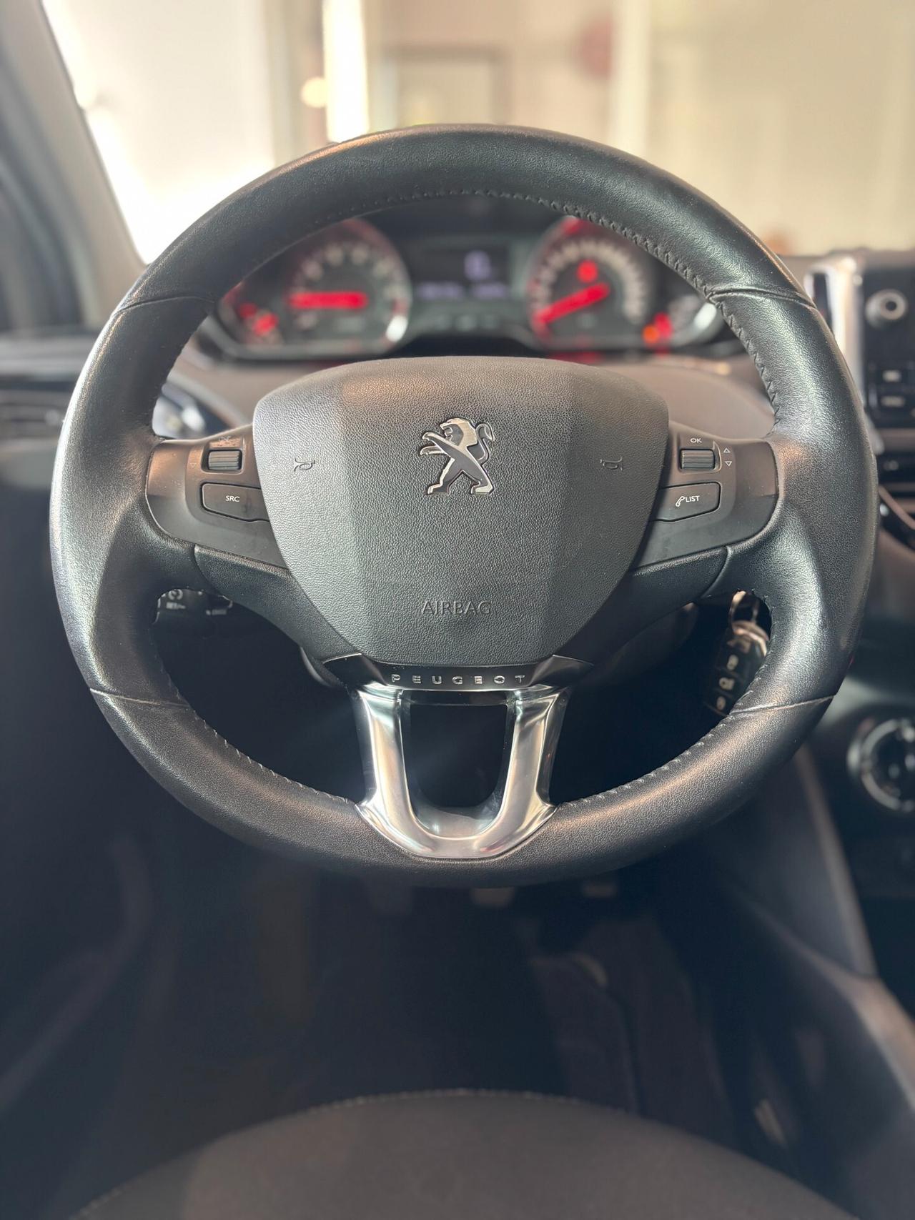 Peugeot 208 3p 1.2 puretech *PER NEO PATENTATI*