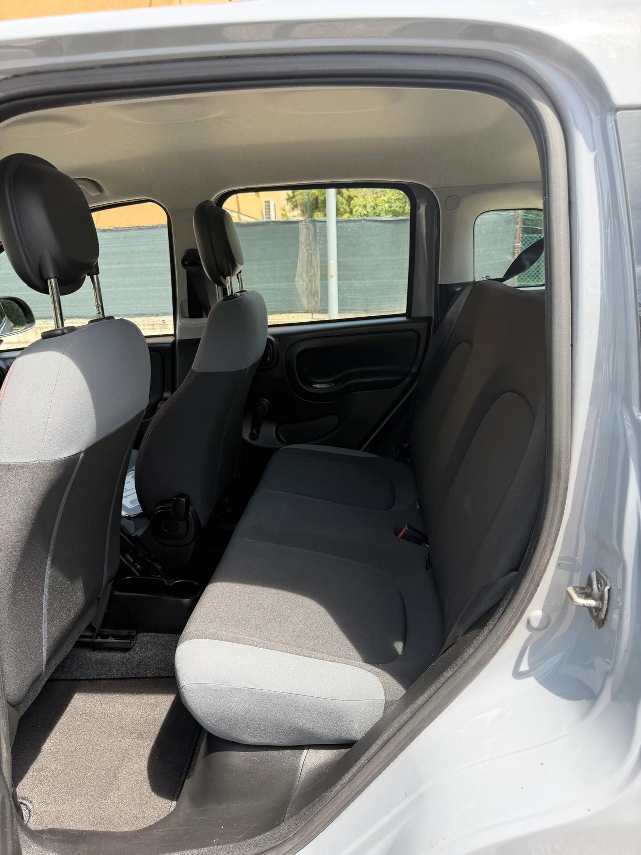 Fiat Panda 0.9 METANO - NEOPATENTATI - 12 MESI DI GARANZIA -