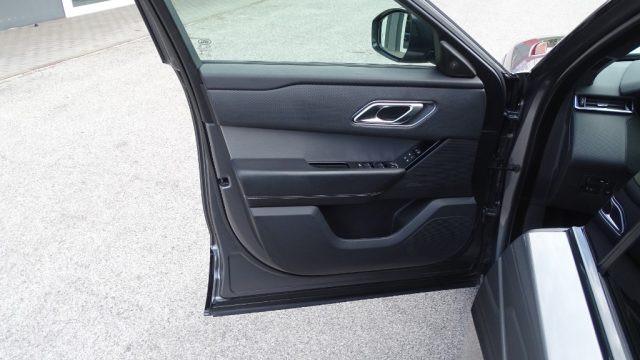 LAND ROVER Range Rover Velar 2.0D I4 240 cv "R-Dinamic S", cerchi 22 Pollici