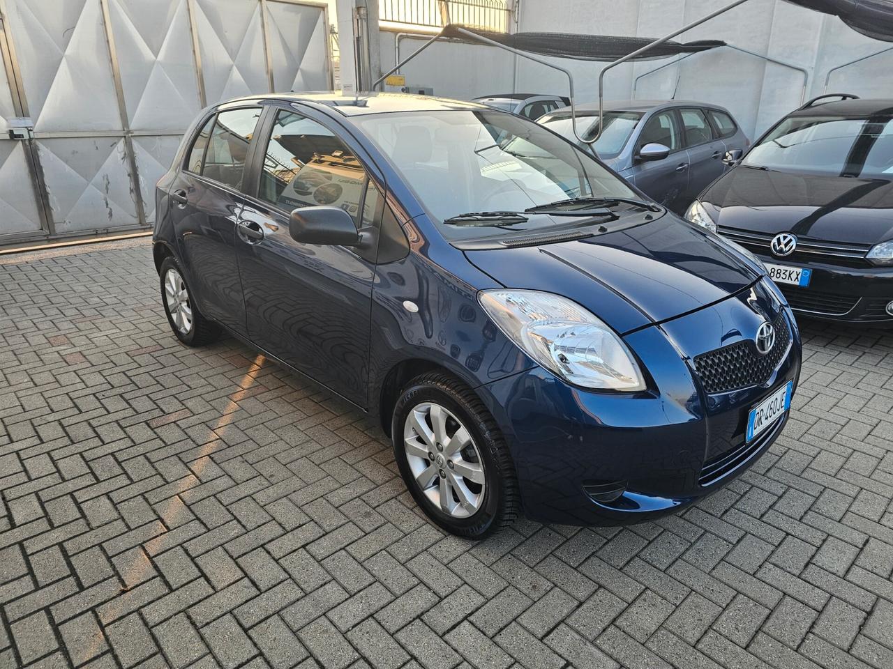 Toyota Yaris 1.0 5 porte