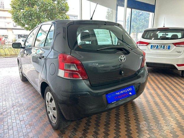 TOYOTA Yaris 2 serie Yaris 1.0 5 porte Now GPL