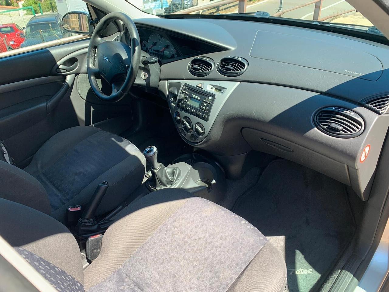 Ford Focus 1.8i 16V cat 5p.