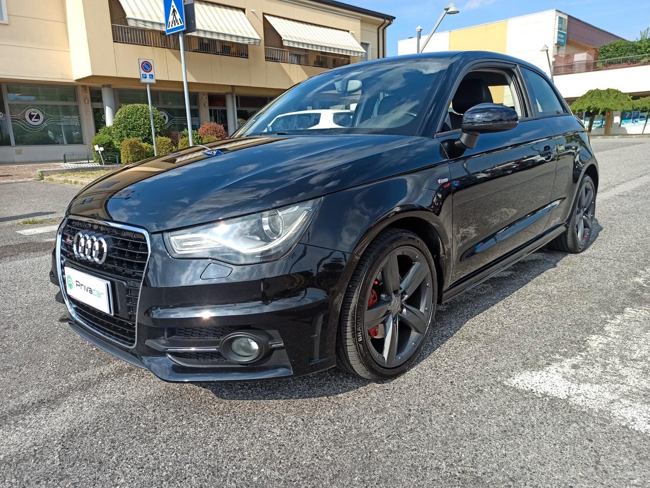 Audi A1 1.6 TDI 105 CV Attraction SLINE