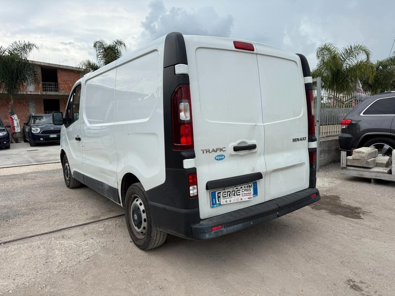 RENAULT TRAFFIC ANNO 2019 1.6 DIESEL MOTORE ?