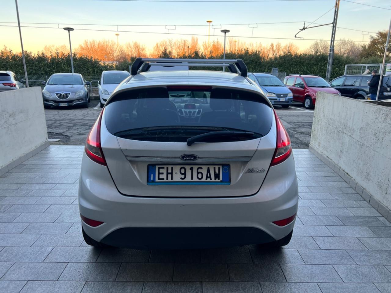 Ford Fiesta 1.4 5 porte Bz.- GPL Titanium