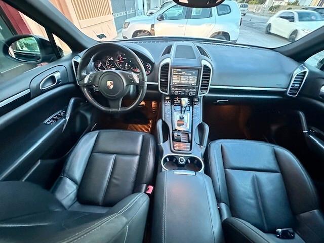 Porsche Cayenne 3.0 Diesel IVA ESPOSTA service Porsche Uni pro.