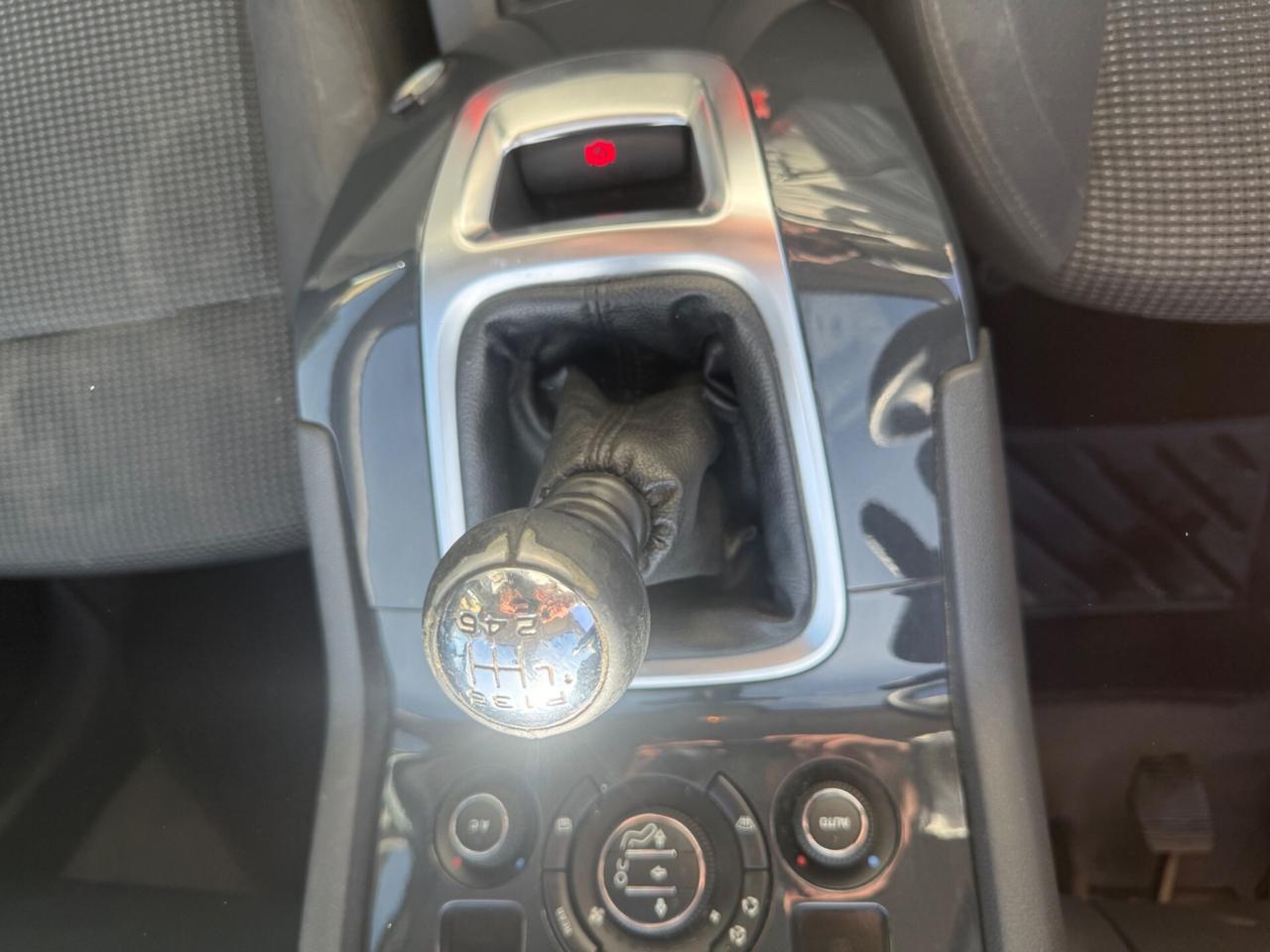 Peugeot 5008 1.6 HDi 115CV 7 posti