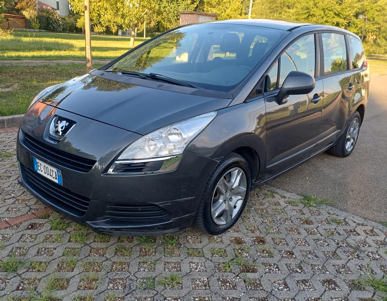 Peugeot 5008 1.6 HDi 112CV Tecno
