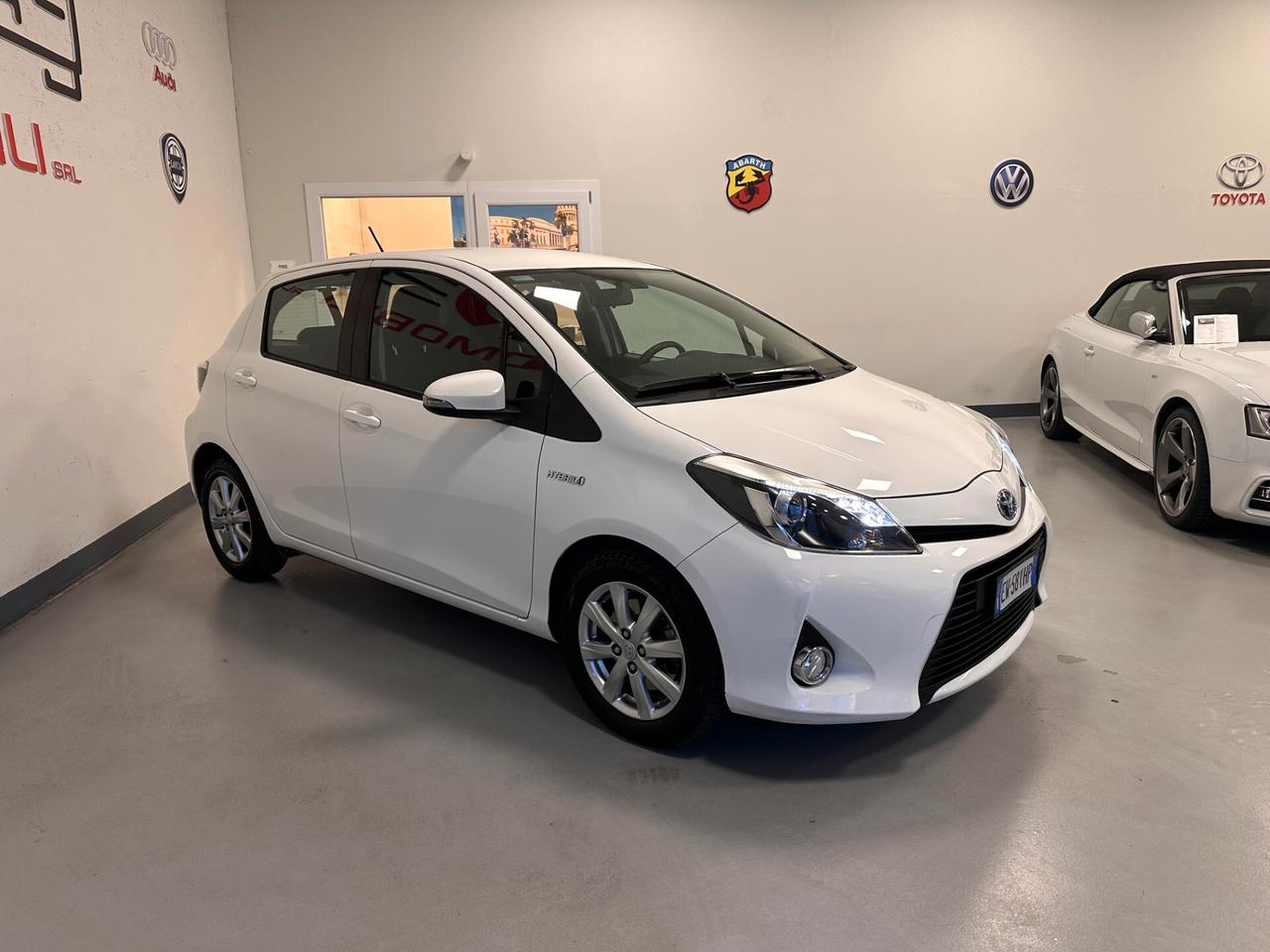 TOYOTA YARIS 1.5 HIBRID