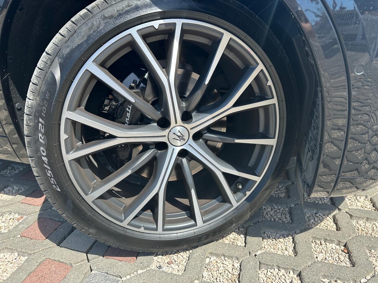 Maserati Grecale MHEV 330 CV AWD Modena