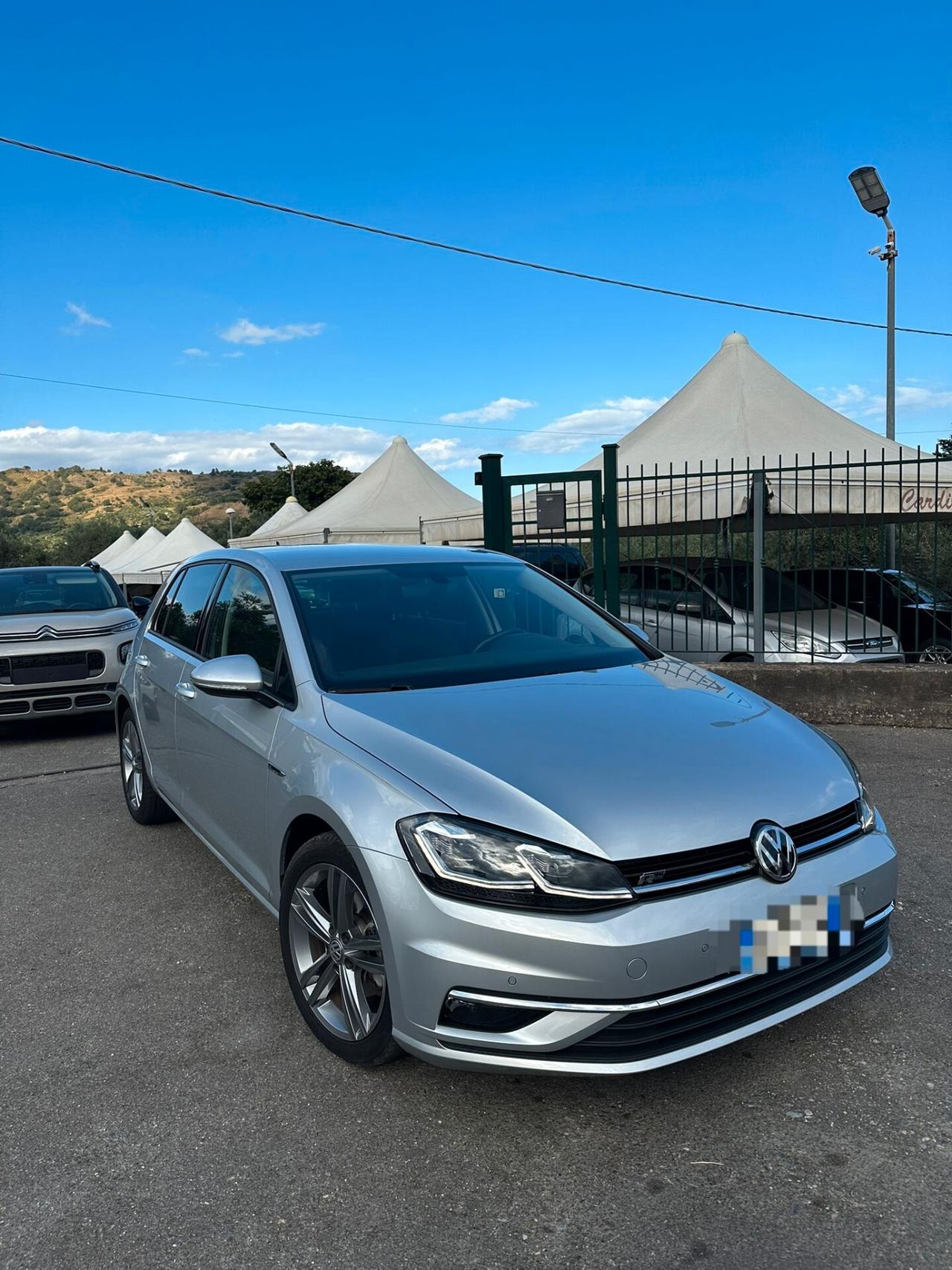 Volkswagen Golf7.5 1.6 tdi R-line Technology