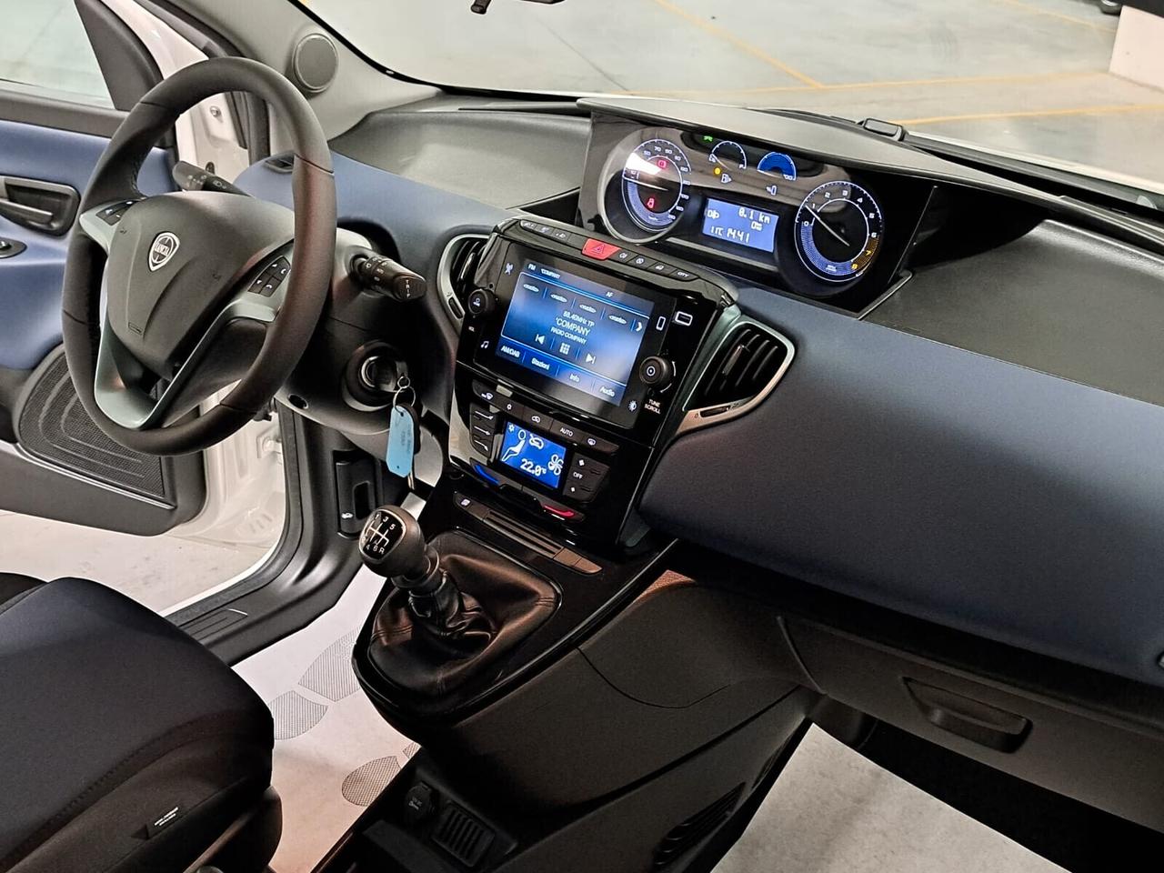 Lancia Ypsilon 1.0 FireFly Hybrid Platino Km. 0 (466)