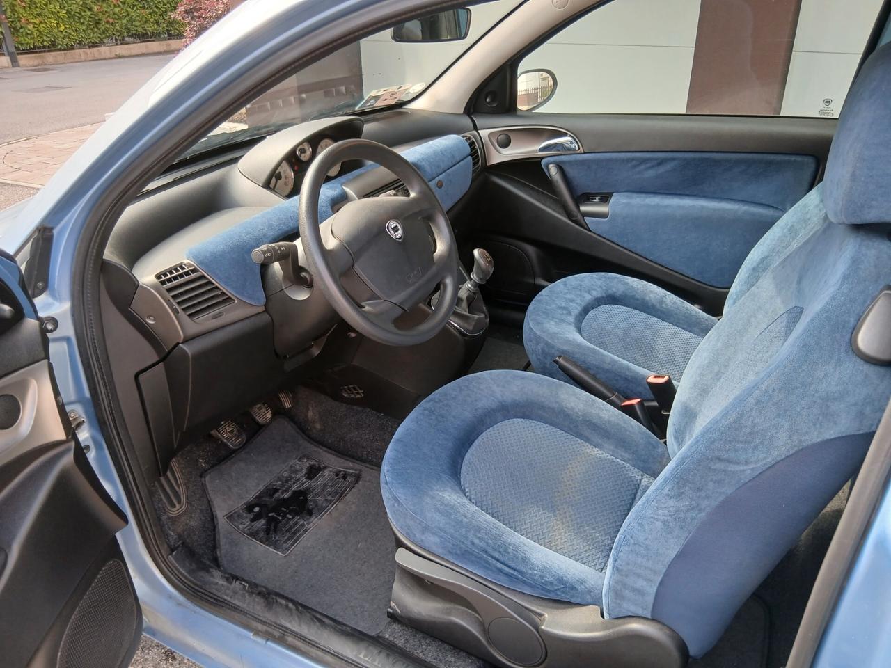 Lancia Ypsilon 1.2 ok per neo patentati Unico Proprietario