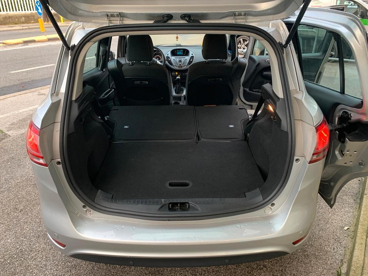 Ford B-Max 1.6 TDCi 95 CV Neopatentati