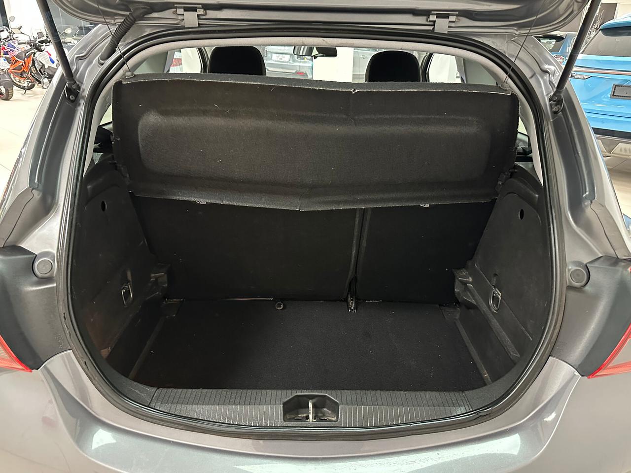 Opel Corsa 1.4 90CV Benzina Coupé b-Color - 2015