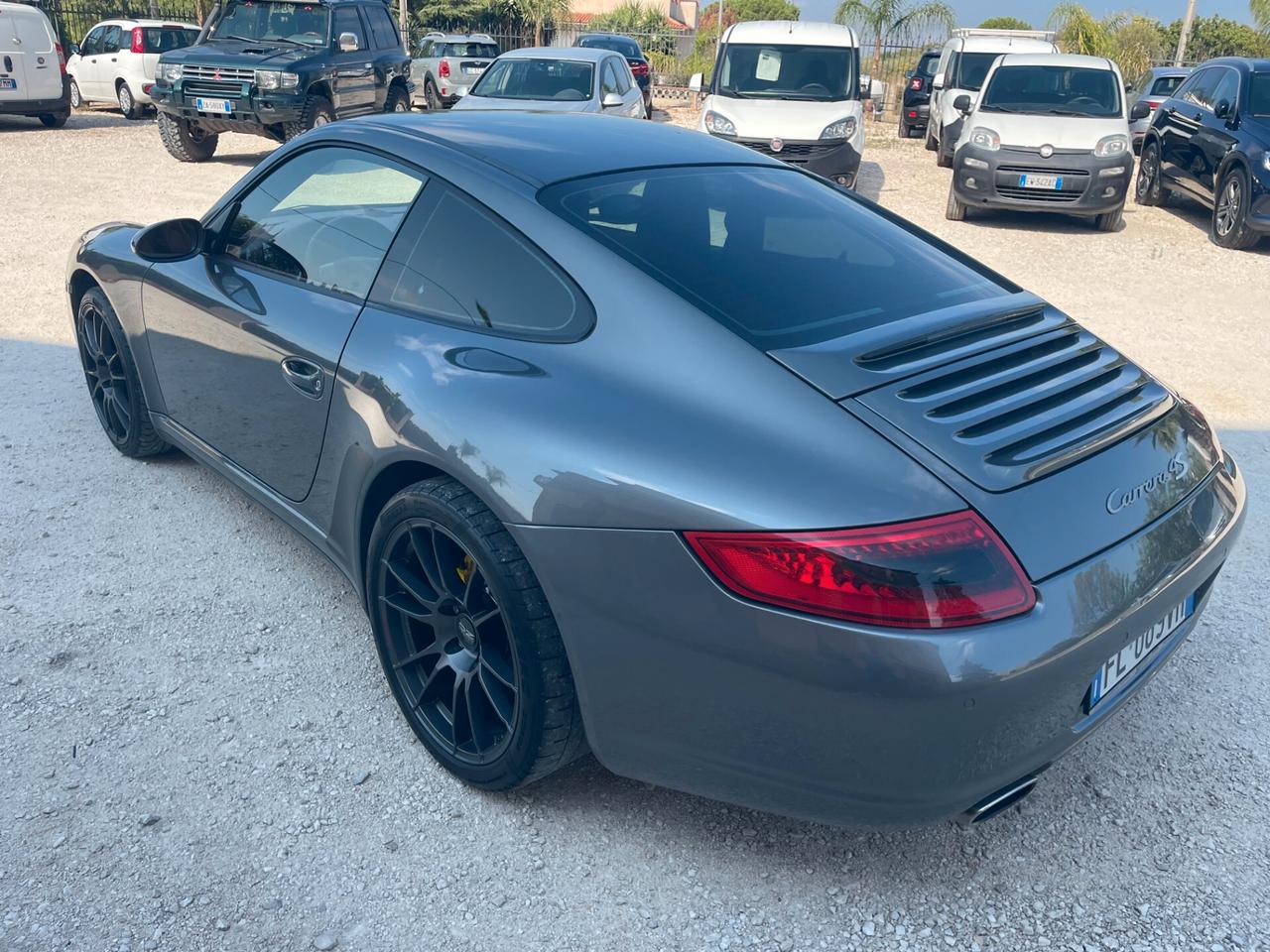 Porsche 911 Carrera 4S Coupé