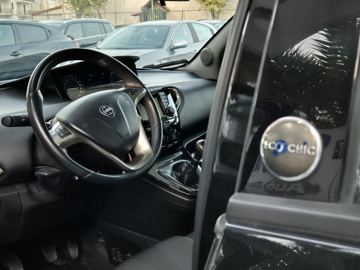 LANCIA - Ypsilon - 1.2 69 CV 5p. GPL Ecochic Gold
