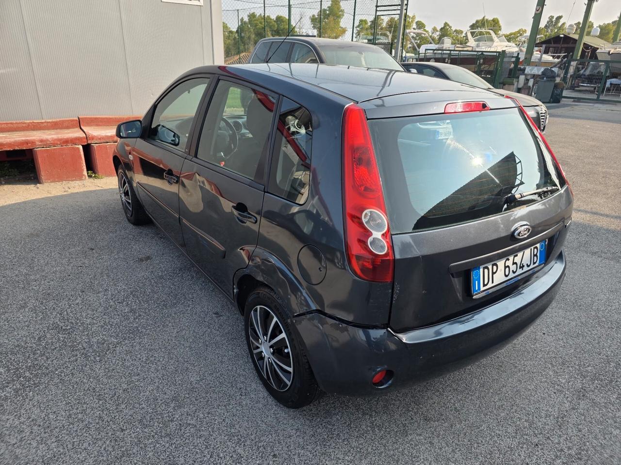 Ford Fiesta 1.4 TDCi 5p. Neopatentati
