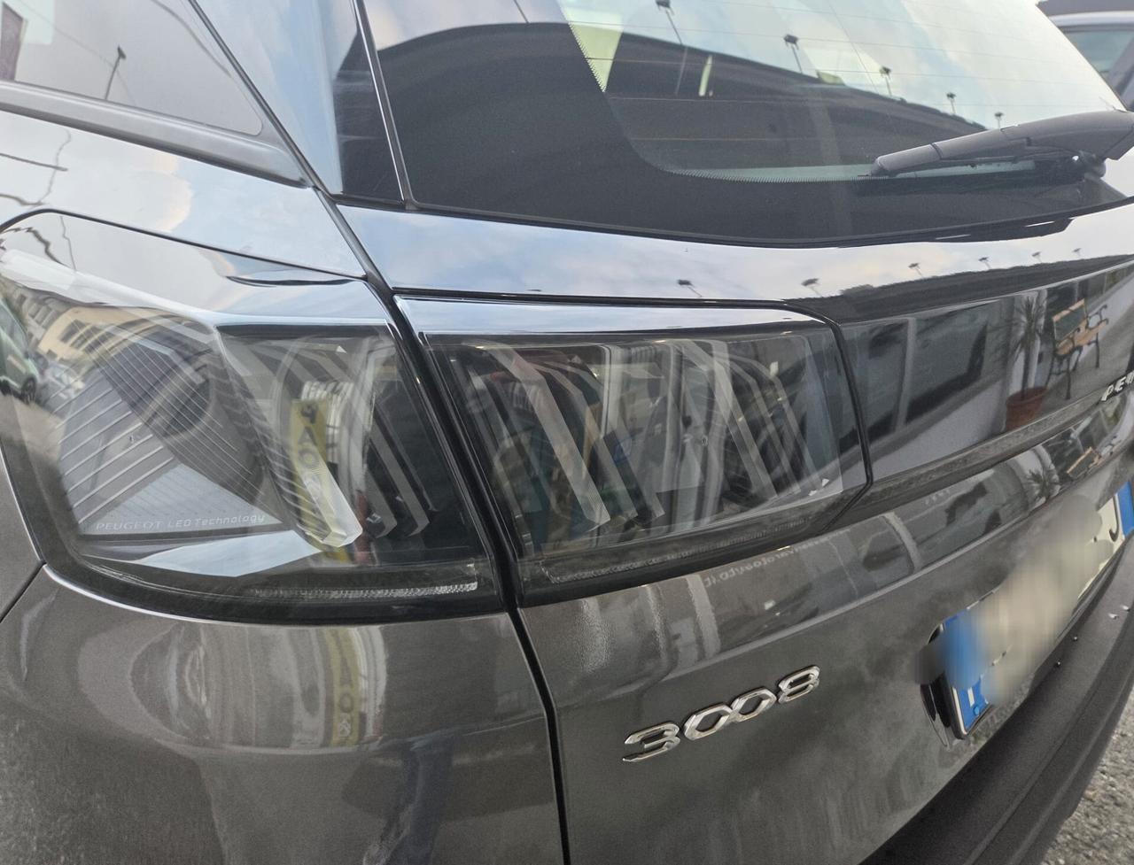 Peugeot 3008 CAMBIO AUTOMATICO 130 CV NESSUN OBBLIGO FINANZIARIO !!