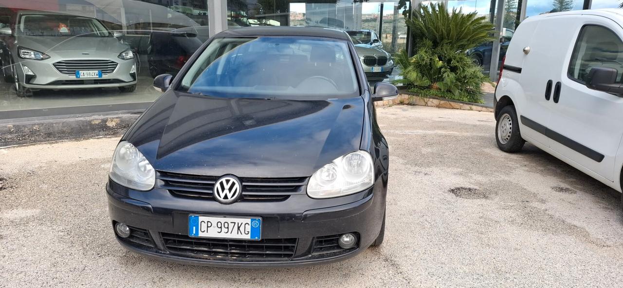 Volkswagen Golf 2.0 16V TDI 5p. Sportline