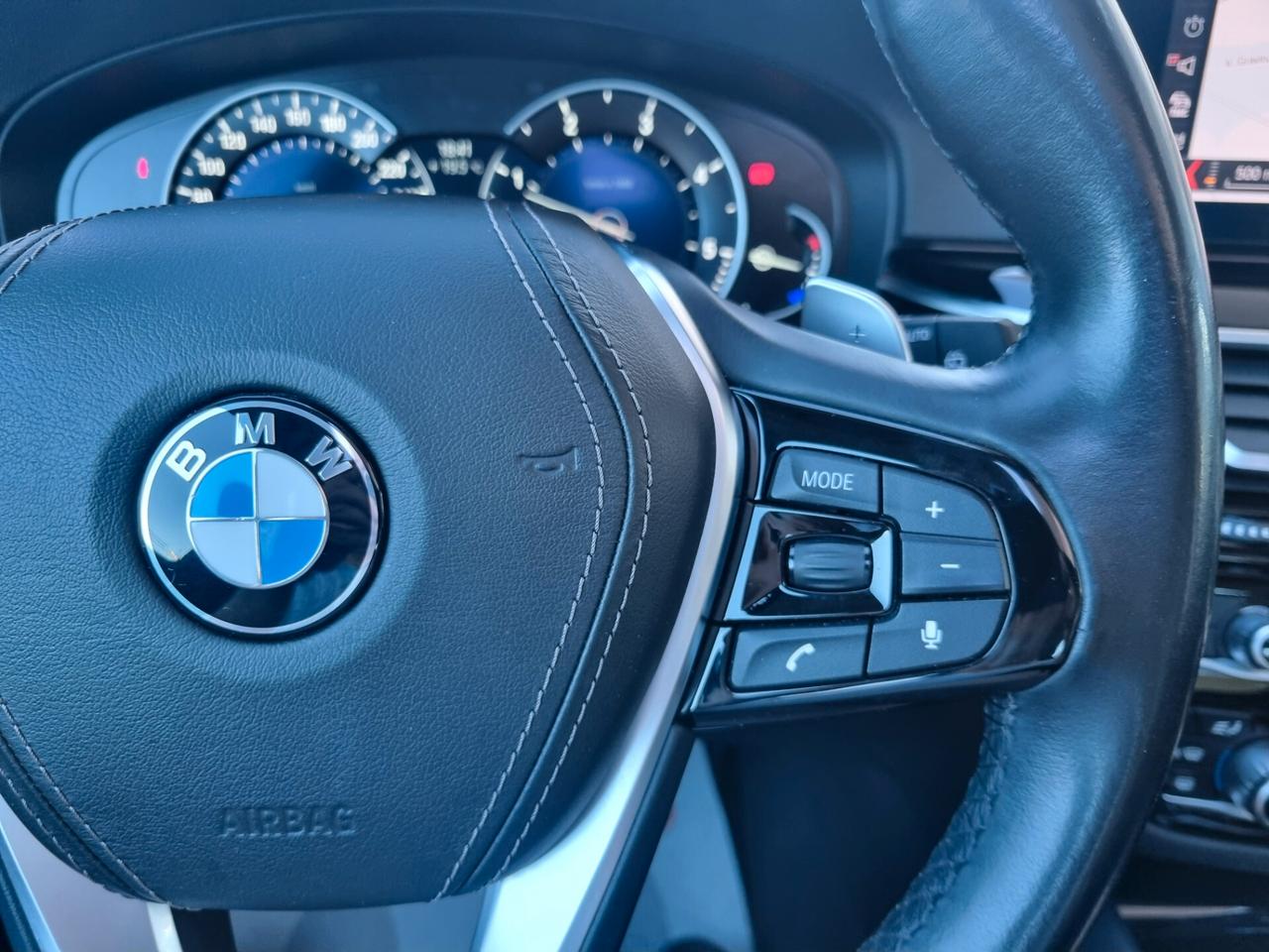 Bmw 520 520d xDrive Luxury TETTO PANORAMICO