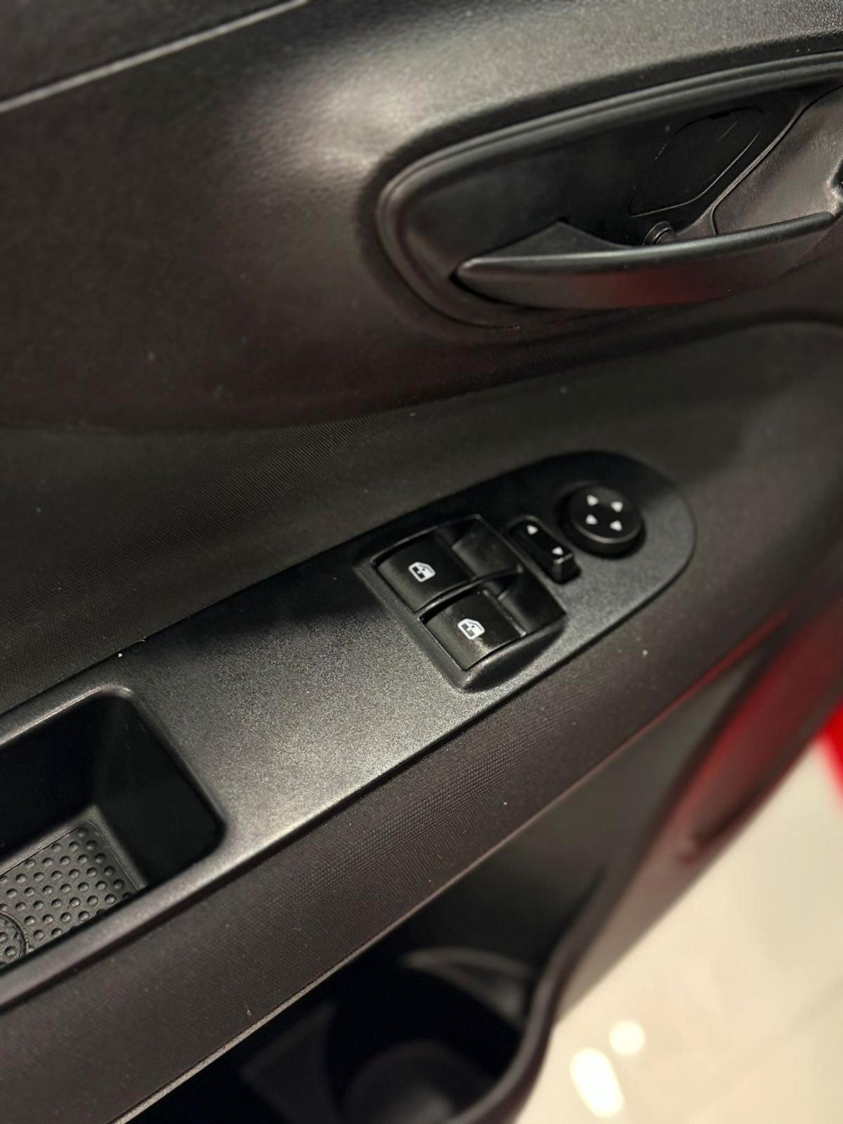 Fiat Punto 1.4 8V 5 porte Natural Power Street