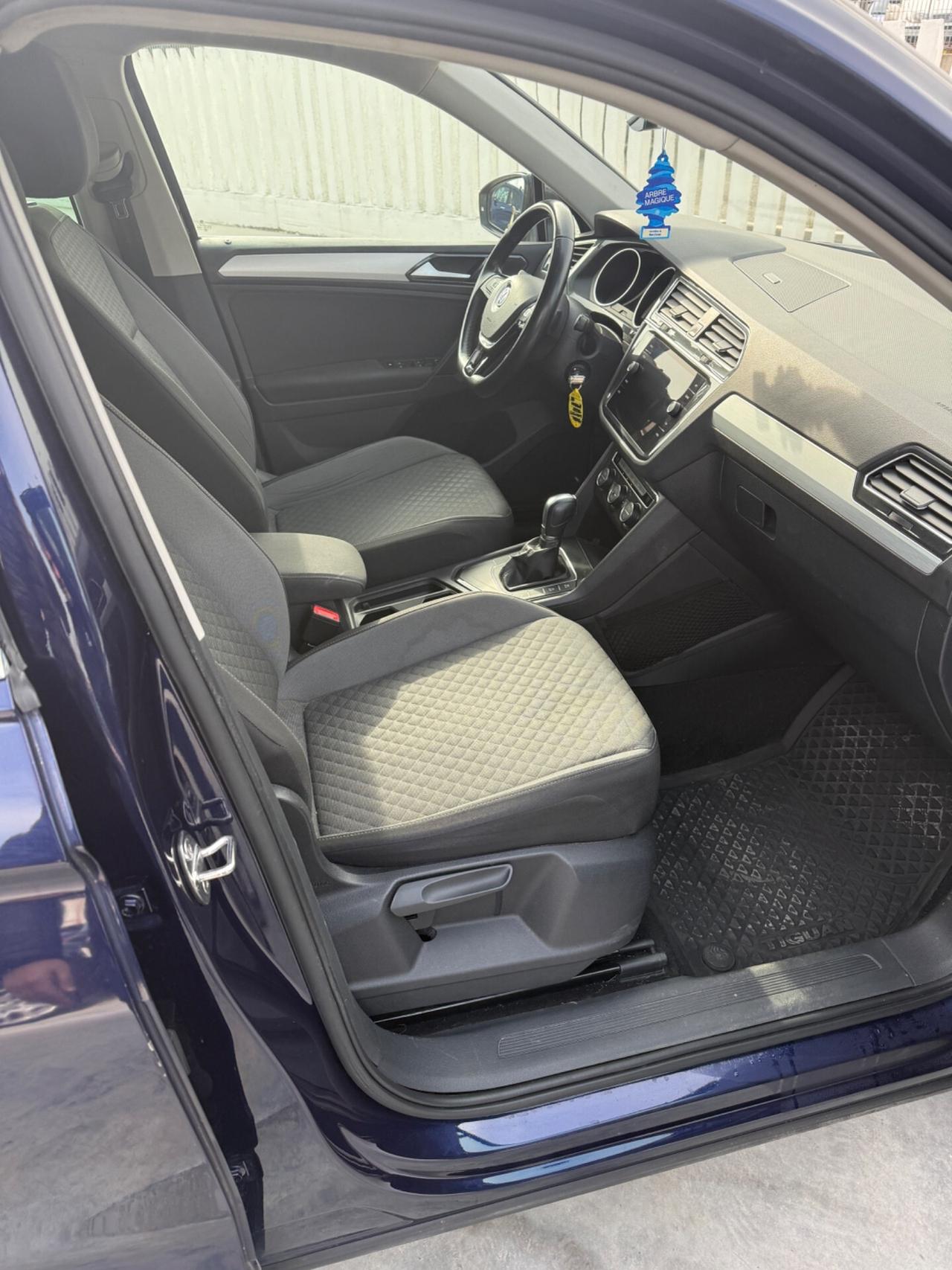 Volkswagen Tiguan 2.0 BiTDI SCR DSG 4MOTION Executive R-Line BMT