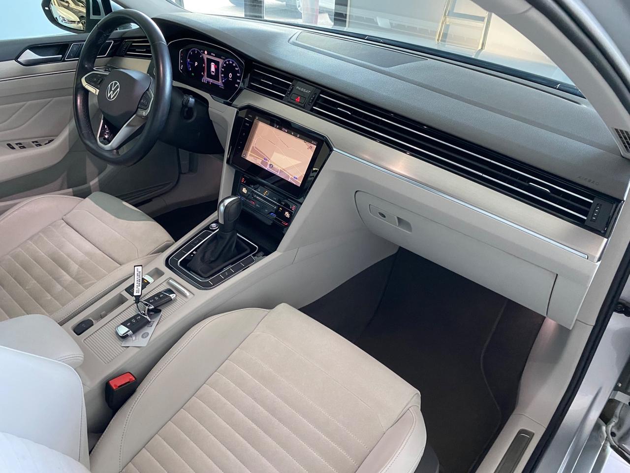 Volkswagen Passat Variant 2.0 150 Cv SCR EVO DSG Executive