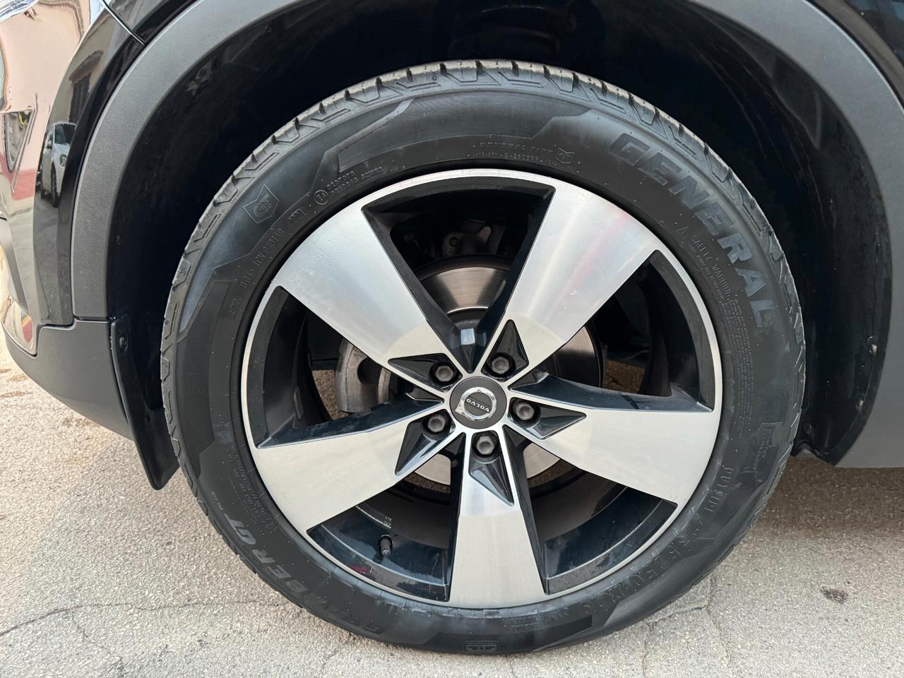 VOLVO XC40 GEARTRONIC AWD D3 2.0 150CV PELLE NAVI ANNO 2019