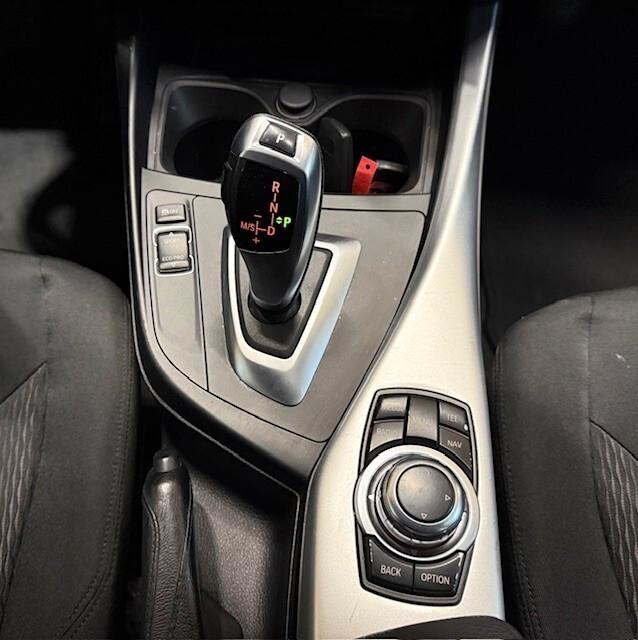 Bmw 118 Serie 1 118d Advantage 5p auto