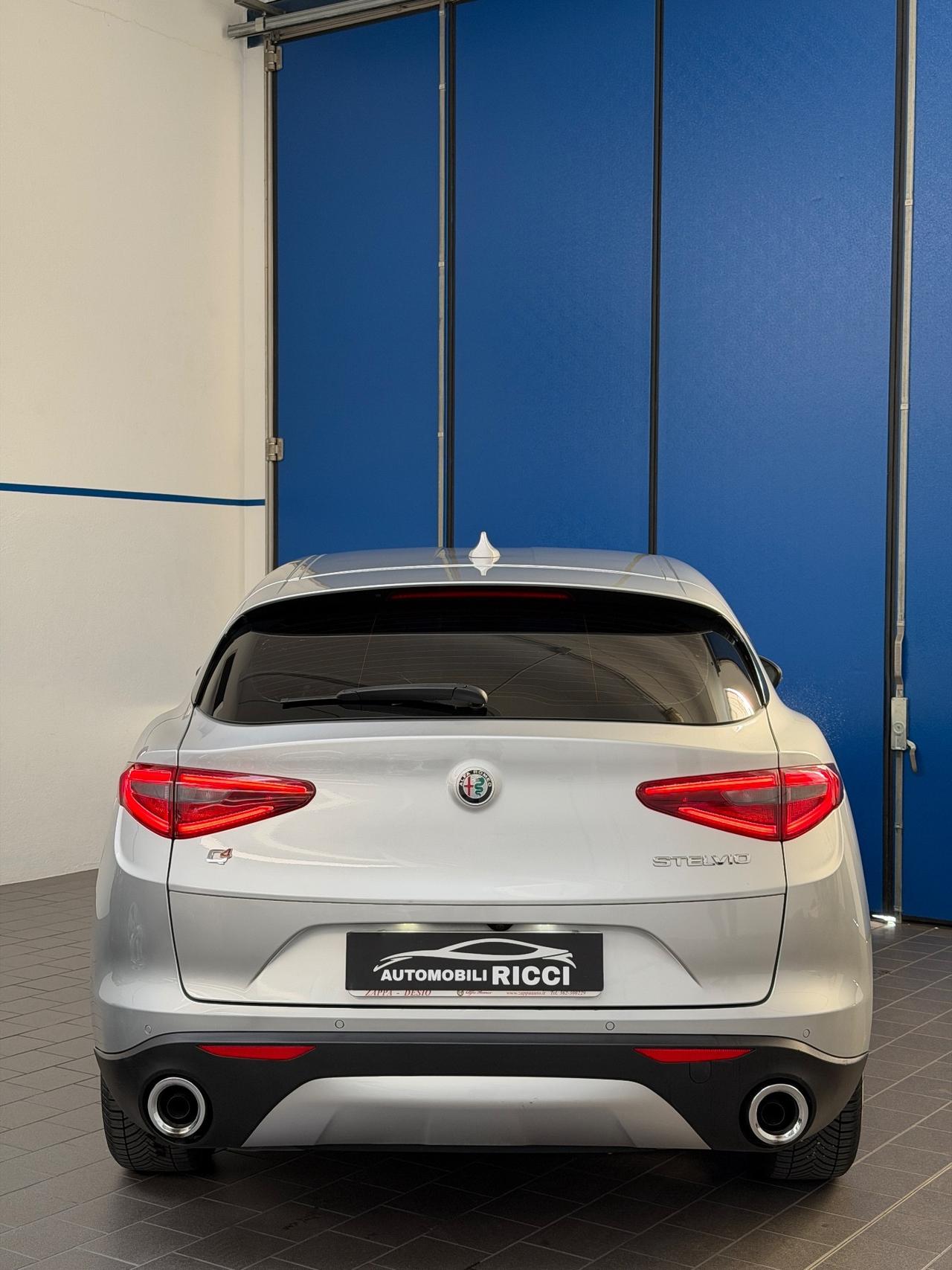 Alfa Romeo Stelvio 2.2 Turbodiesel 210 CV AT8 Q4 Lusso