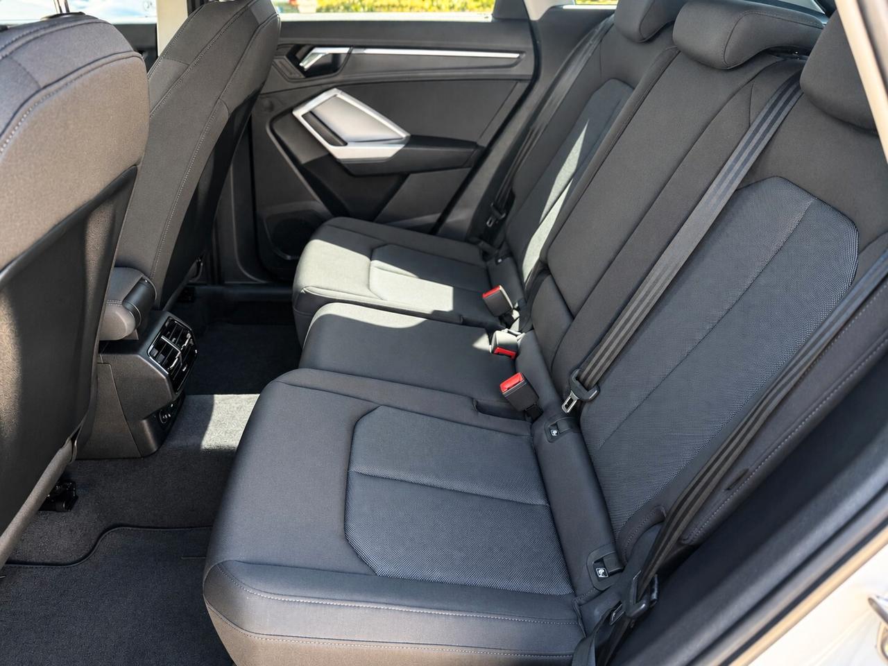 Audi Q3 35 TDI S tronic Business Advanced