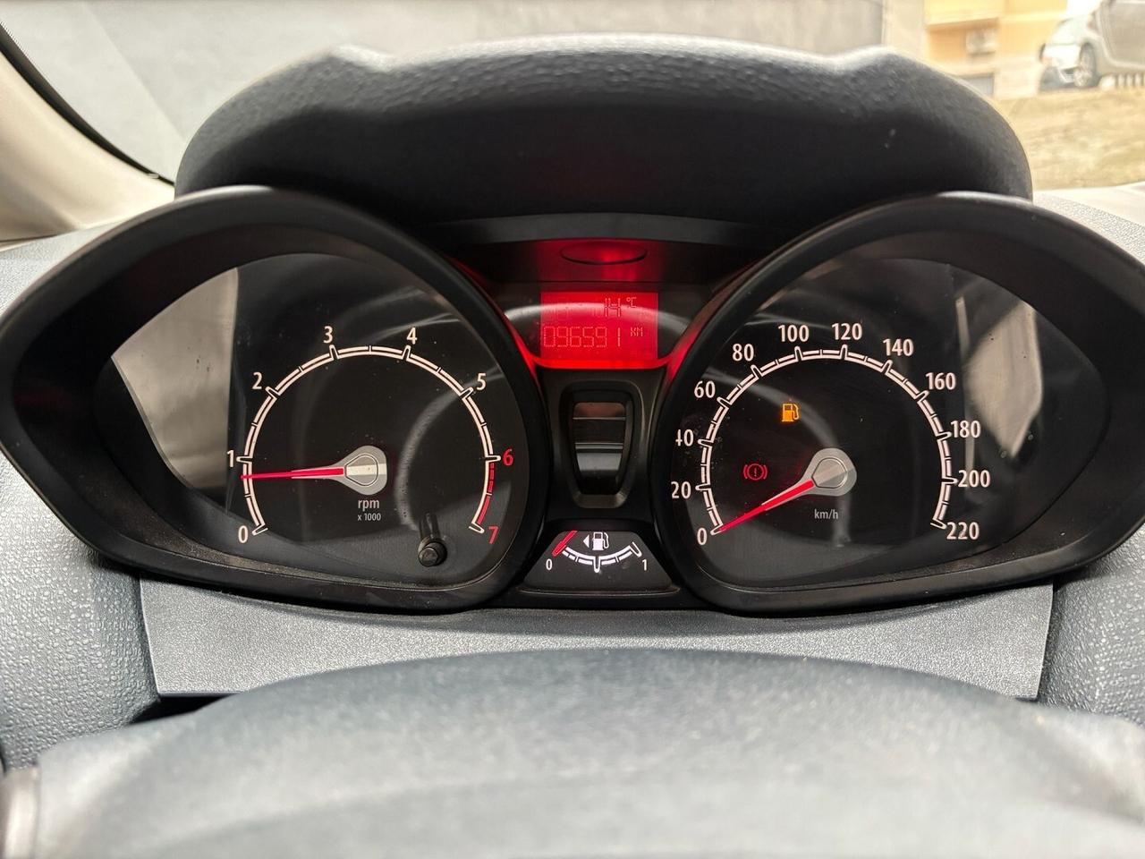 FORD FIESTA 1.2 - UNICO PROPRIETARIO