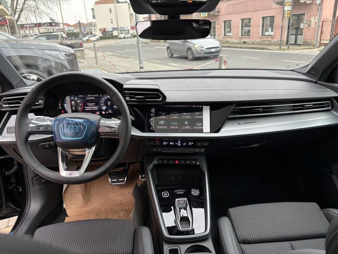 Audi A3 SPB TFSI 110 kW S tronic S line edition MATRIX