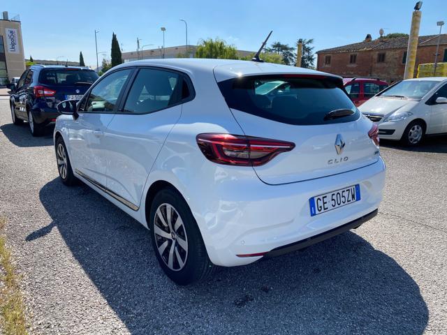 RENAULT Clio Full Hybrid E-Tech 140 CV 5 porte Initiale Paris