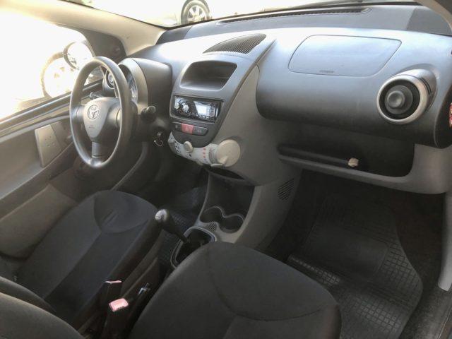 TOYOTA Aygo 1.0i 12V 5 porte