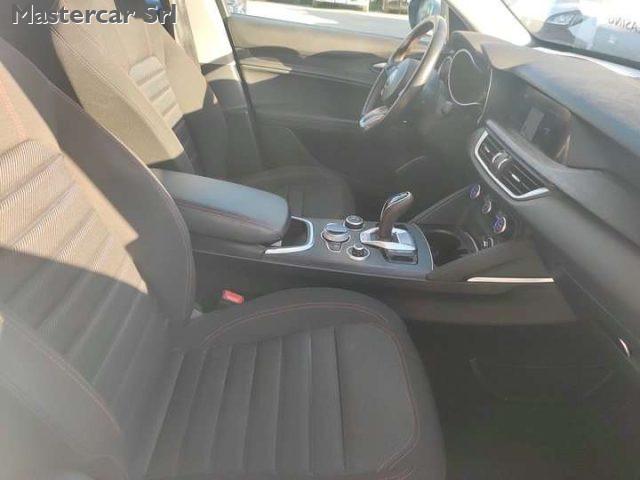 ALFA ROMEO Stelvio Stelvio 2.2 t TETTO Q4 190cv auto tg GH760KP