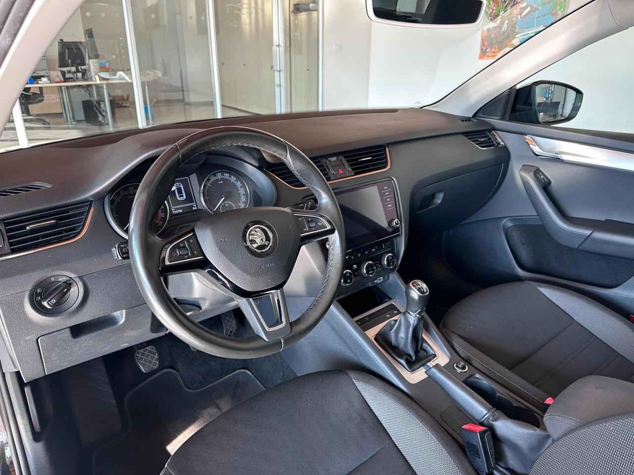 SKODA OCTAVIA 2020 1.6 TDI SCR 115 CV Wagon Ambition *UniProprietario