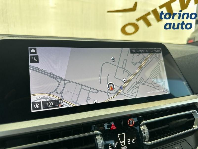 BMW Serie 3 318i MSport aut. + TETTUCCIO