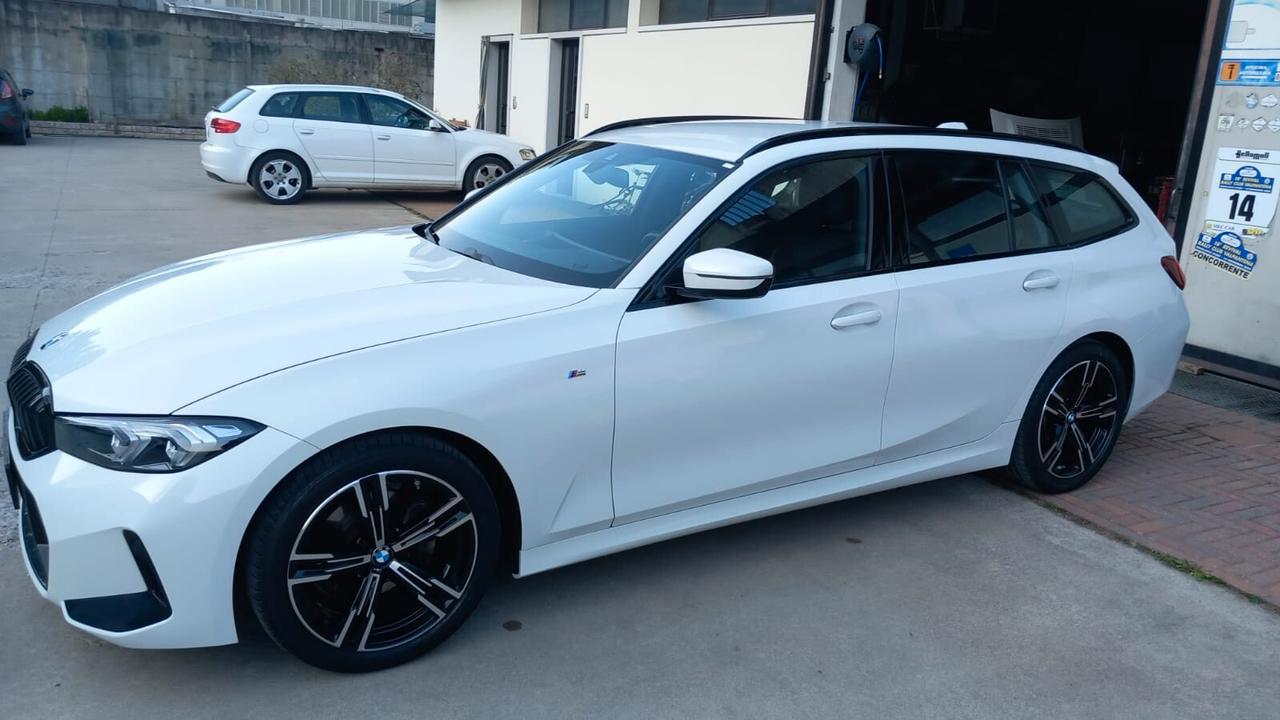 BMW 320d Touring Pacchetto M-Sport SHZ NAVI LED