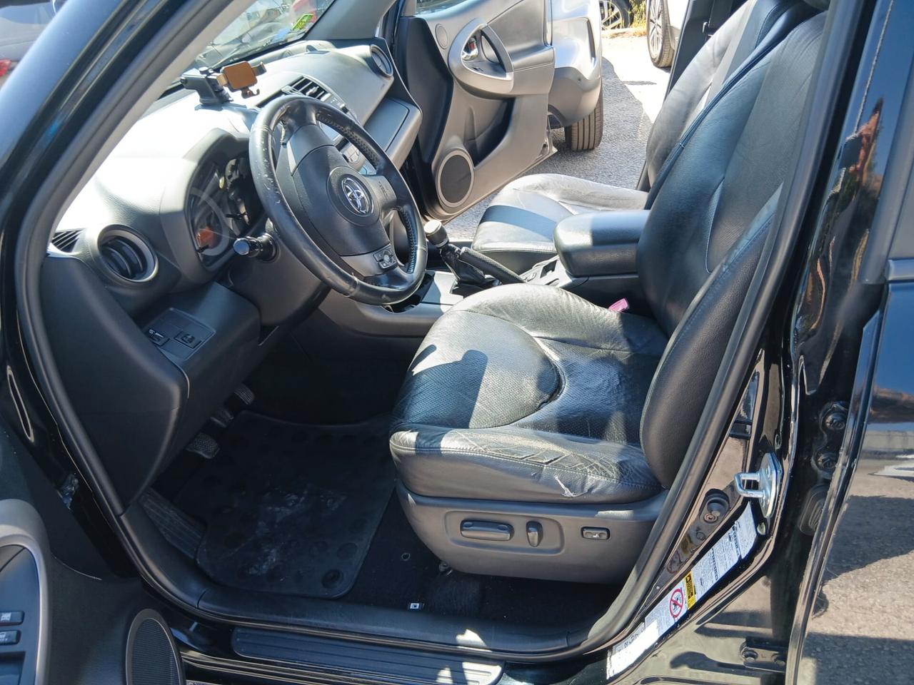 Toyota RAV 4 RAV4 2.2 D-4D 136 CV Luxury