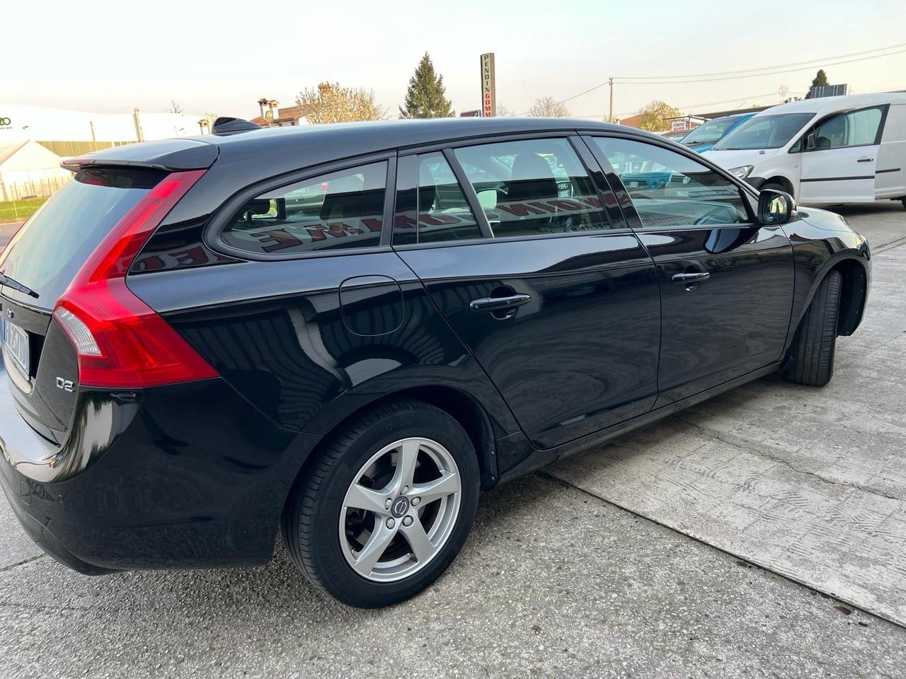 VOLVO V 60 SW 2.0 DIESEL ANNO 2018