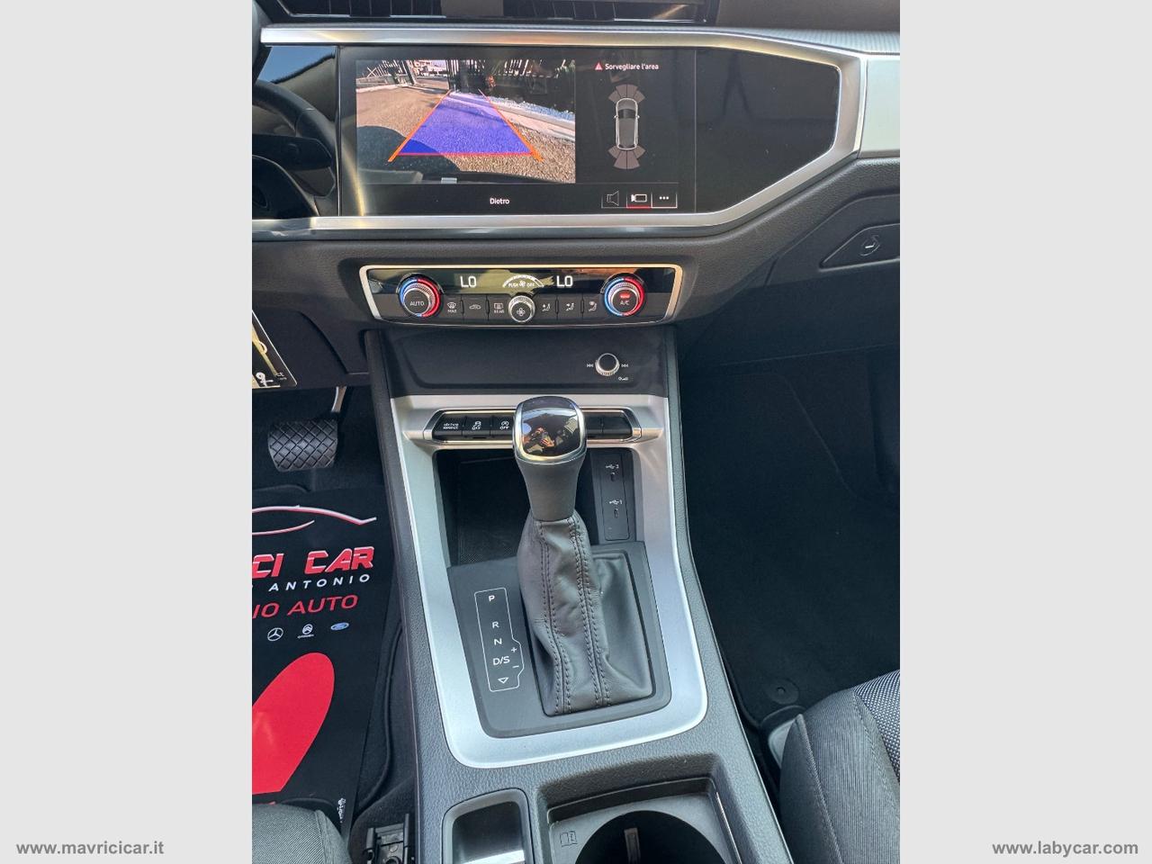 AUDI Q3 35 TDI S tronic Business Advanced