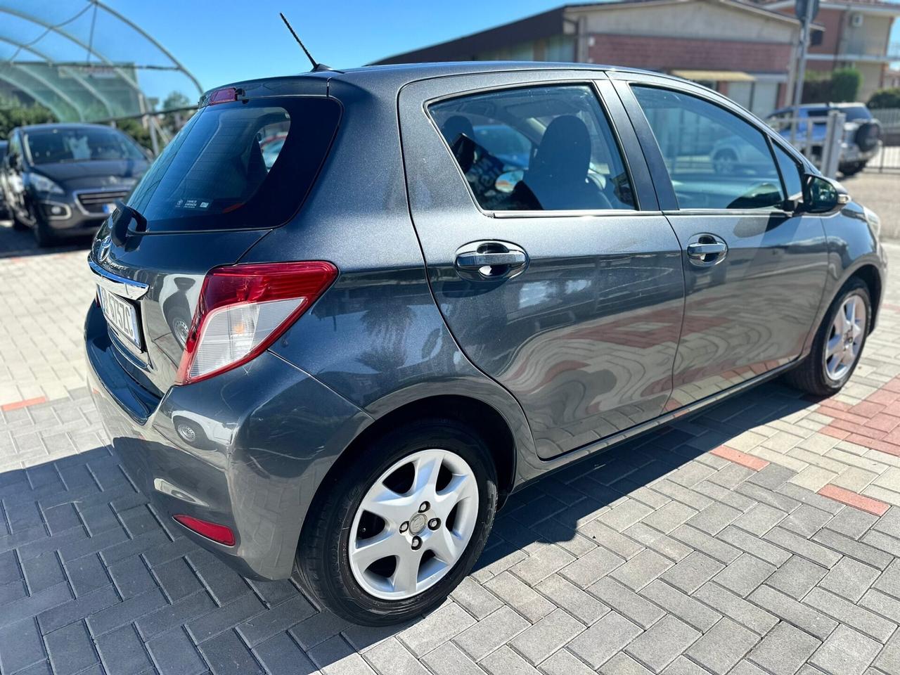 Toyota Yaris 1.0 5P OK NEOPATENTATI Lounge