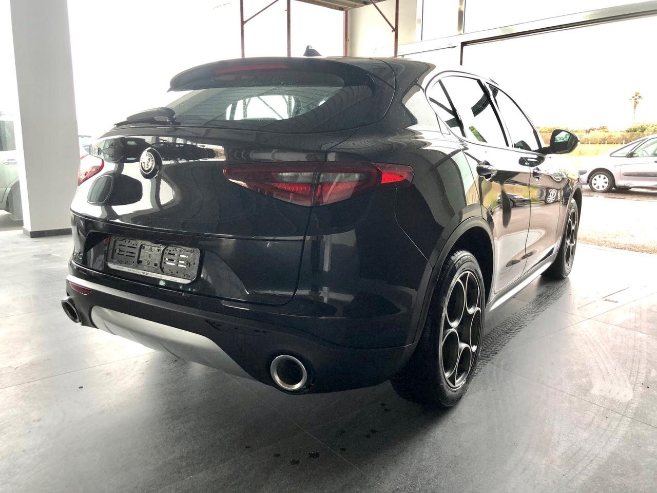 ALFA ROMEO STELVIO 2.2 TURBODIESEL 210 CV AT8 Q4 SUPER